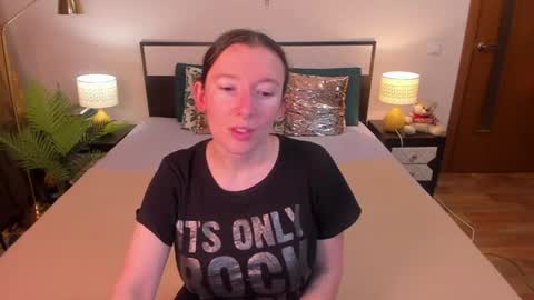 Catrin online show from July 7, 2:03 am