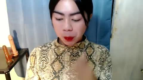 cathy_ho online show from January 19, 1:21 am