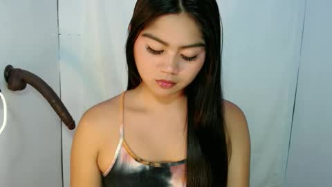 cathy_ho online show from June 11, 3:32 pm