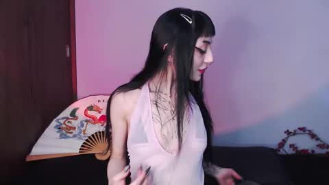 Cati help me reach my goal of 100 thumbs up again 3 online show from January 11, 9:04 am