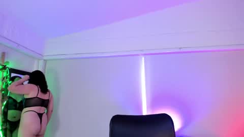 Snapshot of catleya_noire chatting on September 20, 8:21 pm Catleya  online show from September 20, 8:21 pm