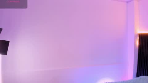 Snapshot of catleyanoire_ chatting on May 4, 10:17 pm Catleya Noire online show from May 4, 10:17 pm