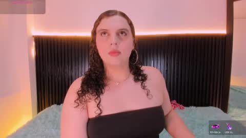 Snapshot of catleyanoire_ chatting on May 18, 11:10 pm Catleya Noire online show from May 18, 11:10 pm