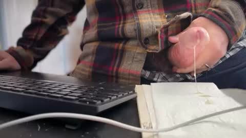 catmandoo21001 online show from February 13, 5:42 pm