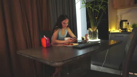 catolinanight online show from November 14, 6:34 am