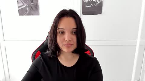 Snapshot of catrine_cute chatting on May 17, 6:33 am Catrine online show from May 17, 6:33 am