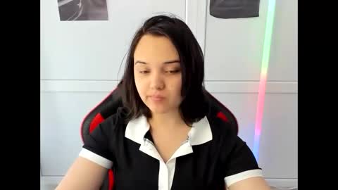 Snapshot of catrine_cute chatting on May 24, 6:51 am Catrine online show from May 24, 6:51 am