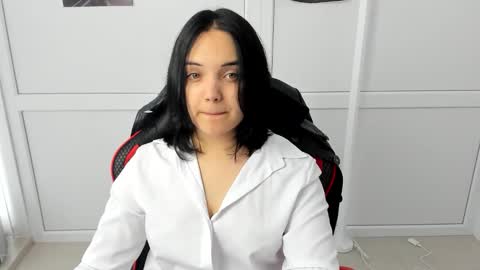 Snapshot of catrine_cute chatting on May 26, 6:42 am Catrine online show from May 26, 6:42 am