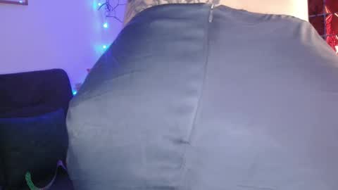 im MIA  -Independent Model  MY OF is catsito3 online show from March 3, 1:45 am