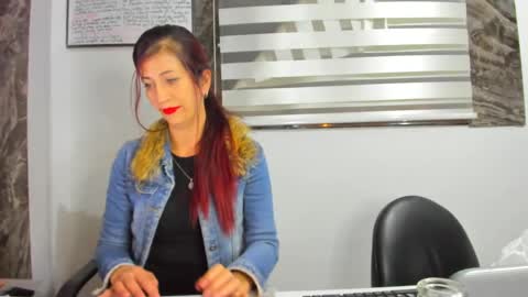 CATT EVANS online show from February 10, 2:19 am