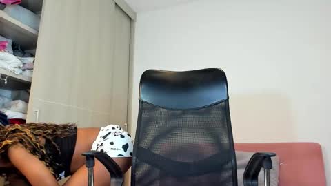 Snapshot of catta_cat18 chatting on October 20, 9:48 pm catta cat18 online show from October 20, 9:48 pm