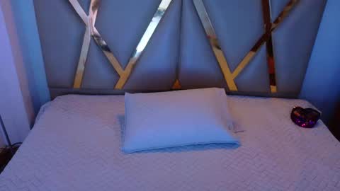 CATALEYA  online show from September 20, 12:17 pm