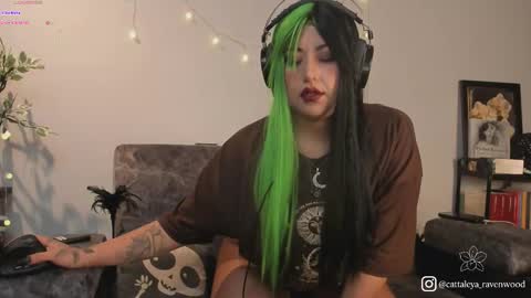 Cattaleya Ravenwood online show from February 24, 11:19 am