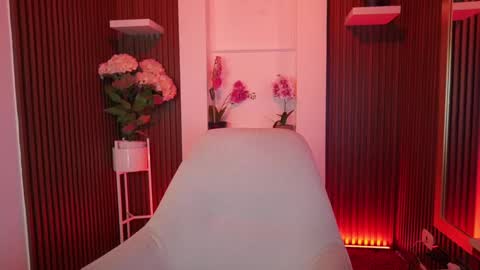 Snapshot of cattleyascaly chatting on October 2, 7:54 pm cattleyascaly online show from October 2, 7:54 pm