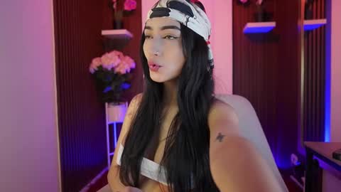 Snapshot of cattleyascaly chatting on October 27, 7:40 pm cattleyascaly online show from October 27, 7:40 pm