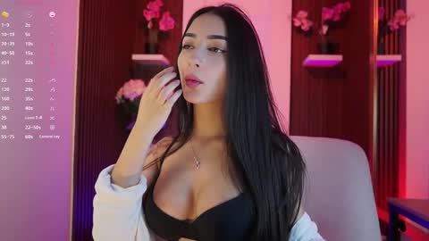 Snapshot of cattleyascaly chatting on November 20, 7:35 pm cattleyascaly online show from November 20, 7:35 pm