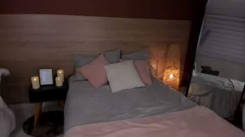Snapshot of caty_loves chatting on July 2, 10:49 pm Caty online show from July 2, 10:49 pm