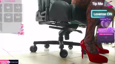 SexyIoanna online show from June 17, 9:34 am