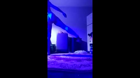 cay_date online show from January 10, 4:09 pm