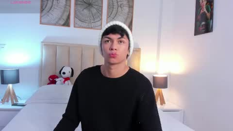 Cayden online show from November 10, 4:22 am