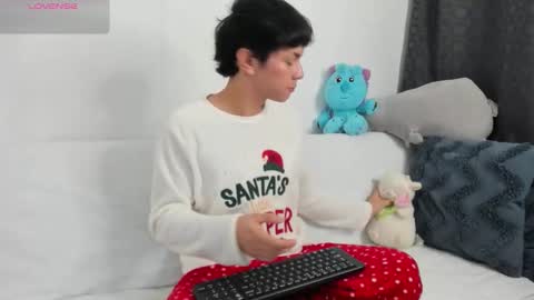 Cayden online show from November 30, 11:53 pm