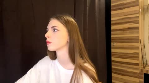 Polly online show from March 27, 8:26 am