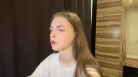 Polly online show from March 30, 8:48 am