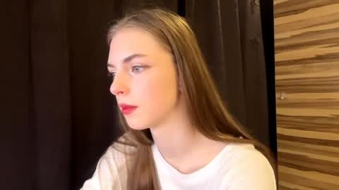 Polly online show from April 2, 6:00 am