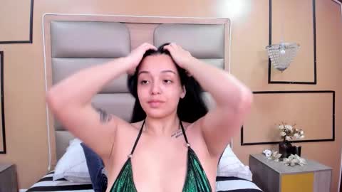 Snapshot of caylincollins chatting on October 23, 3:50 am caylincollins online show from October 23, 3:50 am