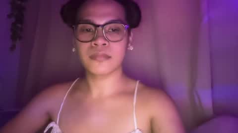 Snapshot of caylineaddison chatting on July 22, 11:24 am The Queen Named ADDISON online show from July 22, 11:24 am