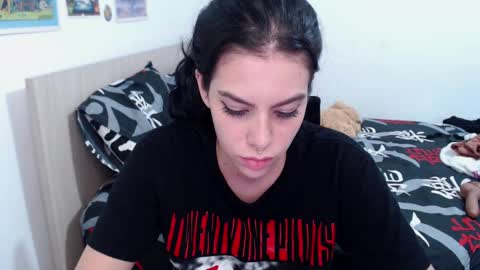 cazadora80s online show from February 10, 7:47 am