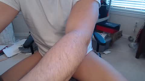 Snapshot of cb20001304 chatting on January 13, 3:58 pm cb20001304 online show from January 13, 3:58 pm