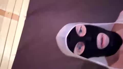 cbtmancan online show from September 28, 4:40 am