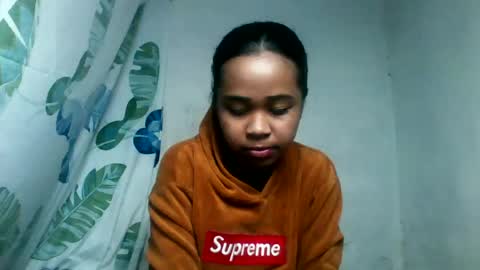 cclanioo online show from June 14, 2:24 am