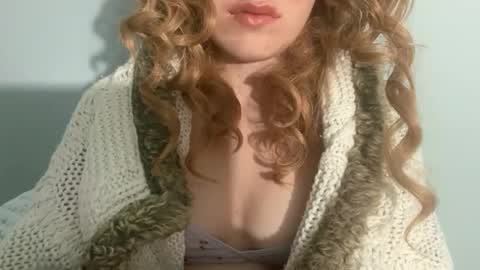 Snapshot of cclavender chatting on February 23, 11:07 am Claire online show from February 23, 11:07 am