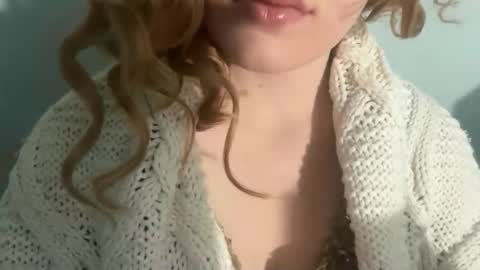 Snapshot of cclavender chatting on February 25, 10:03 am Claire online show from February 25, 10:03 am