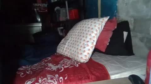 Snapshot of cd4026969 chatting on January 11, 11:45 am C.d slut4u online show from January 11, 11:45 am