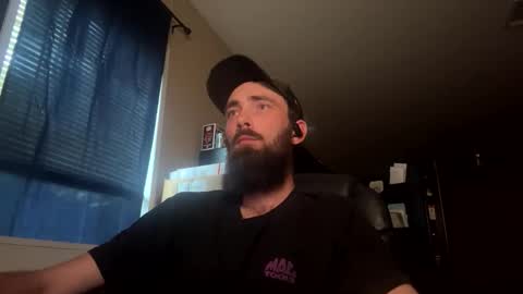 Snapshot of cdshorrock chatting on June 11, 12:08 am cdshorrock online show from June 11, 12:08 am
