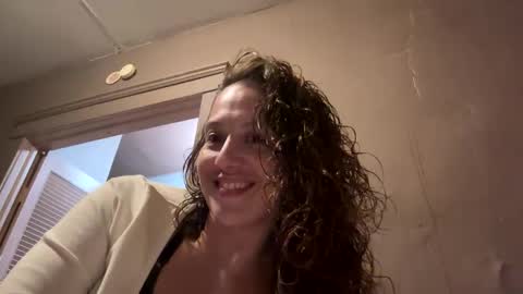 cece_vibez online show from February 6, 10:10 pm