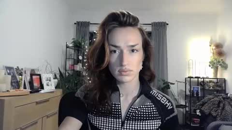 Snapshot of cececunt chatting on December 20, 6:24 pm Ametrine online show from December 20, 6:24 pm