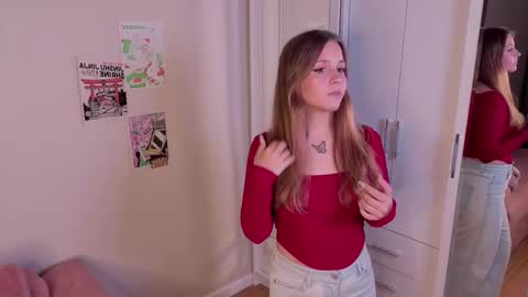 Lina  online show from September 12, 7:47 pm