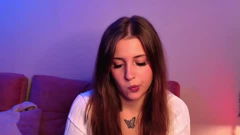 Lina  online show from October 22, 7:35 pm