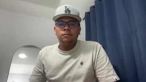 Snapshot of ceci1218 chatting on March 29, 3:28 am ceci1218 online show from March 29, 3:28 am