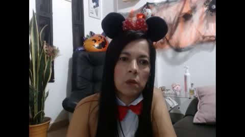 ceci online show from October 29, 2:03 am