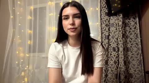 Snapshot of cecilianoblitt chatting on March 18, 4:54 pm Darina online show from March 18, 4:54 pm