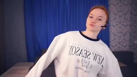 Snapshot of cecillecolgate chatting on December 2, 7:03 am Cristy online show from December 2, 7:03 am