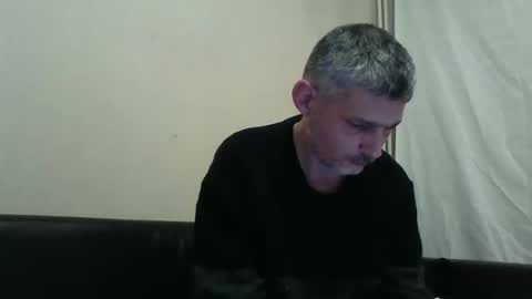 Snapshot of cedricodereims51 chatting on December 16, 1:54 am cedricodereims51 online show from December 16, 1:54 am