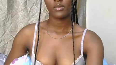 cee_queen online show from June 13, 12:36 pm
