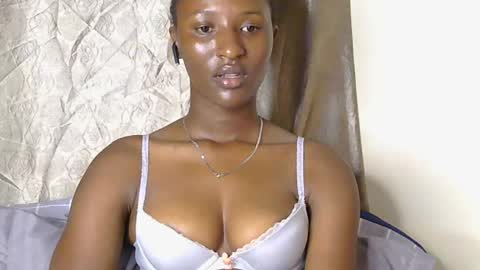 cee_queen online show from July 5, 6:53 am