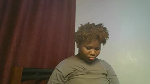 Snapshot of ceepretty25 chatting on February 9, 10:52 am ceepretty25 online show from February 9, 10:52 am